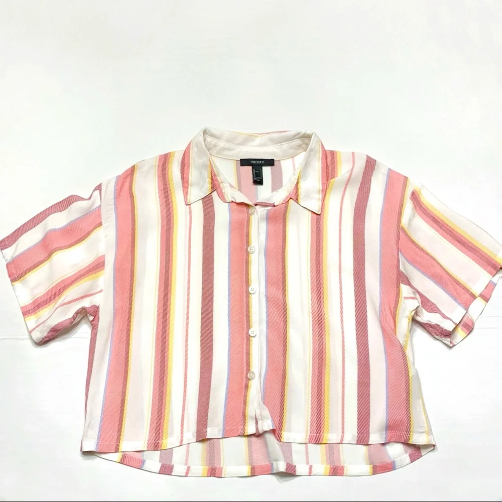 FOREVER 21 Size Large Pastel Striped Crop Button Down Top